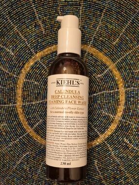 Kiehl's Calendula Deep Cleansing Foaming Face Wash — Brown